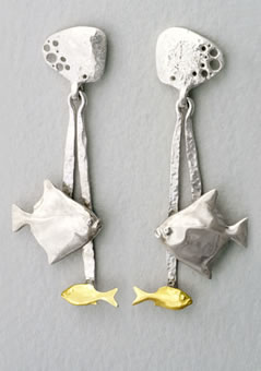 Mono fish earrings in silver with gold  Damsel fish